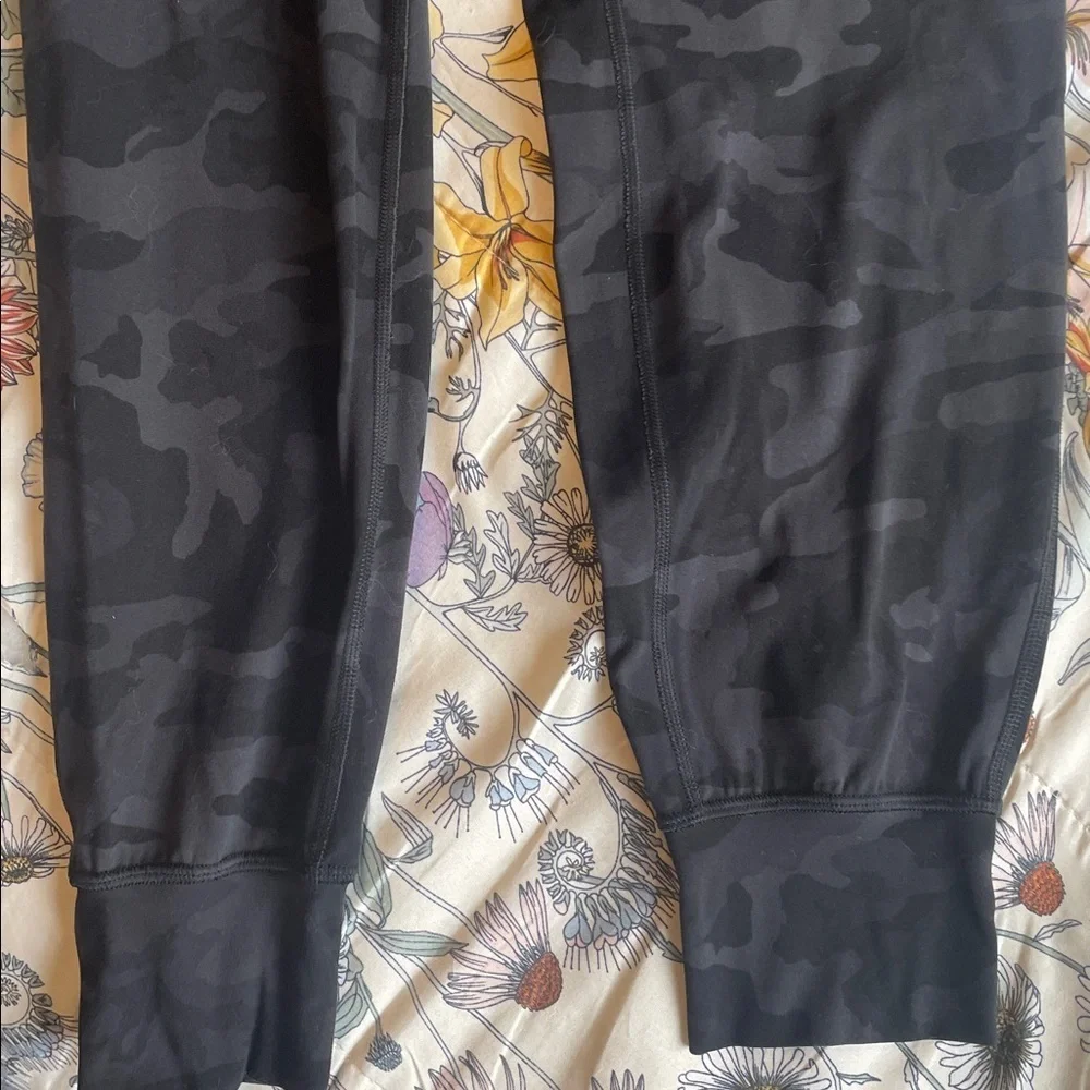 Lululemon align Camouflage Joggers